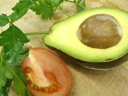 4th_of_July_tomato_avacado