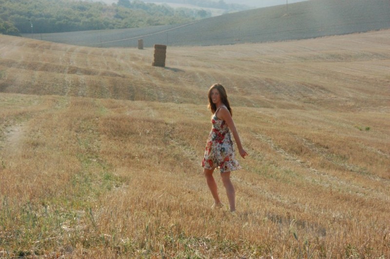 tuscany_interview_Lauren Cicione_countryside
