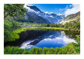gorgeous-lake-in-new-zealand