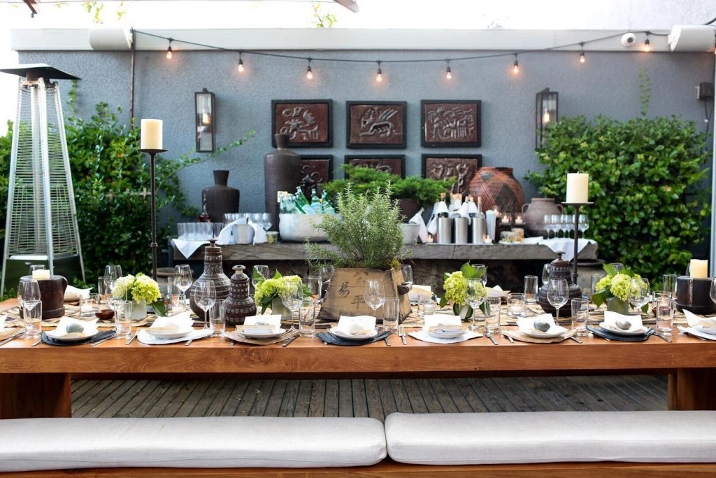 outdoor seating area at Tutto Il Giorno in the Hamptons 