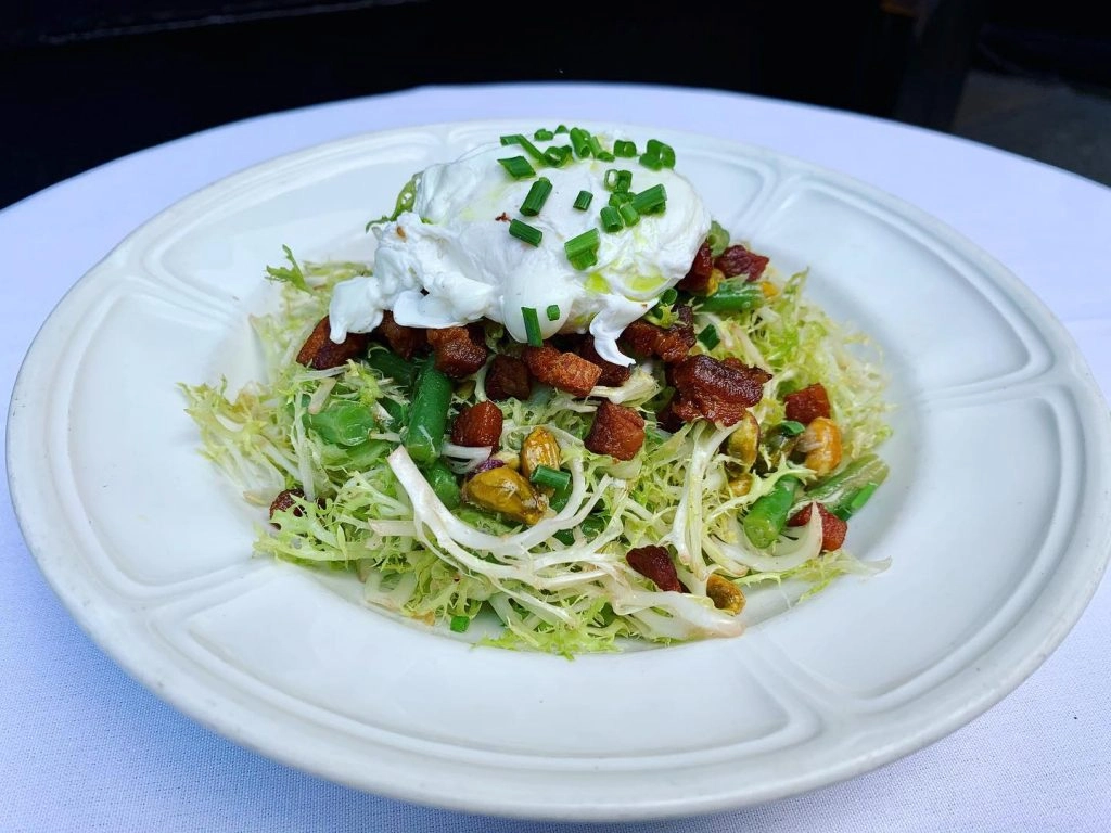 Raoul's Frisee Salad