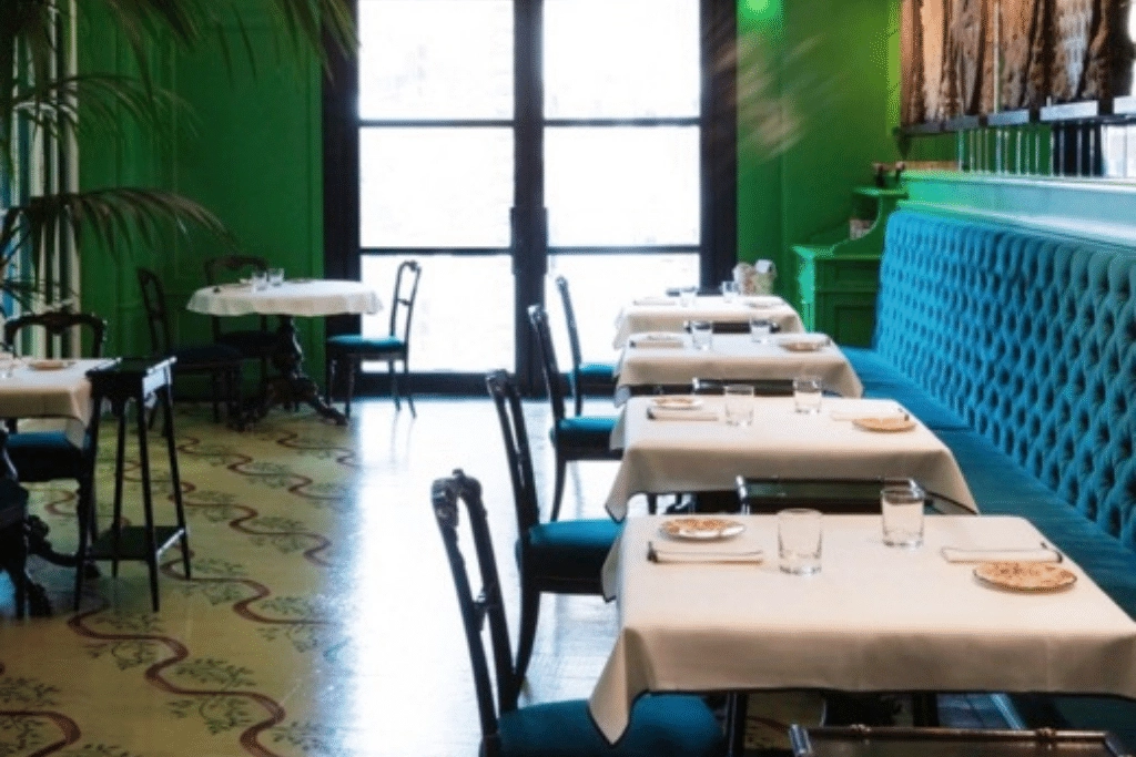 Restaurant-Trattoria or Osteria-feature