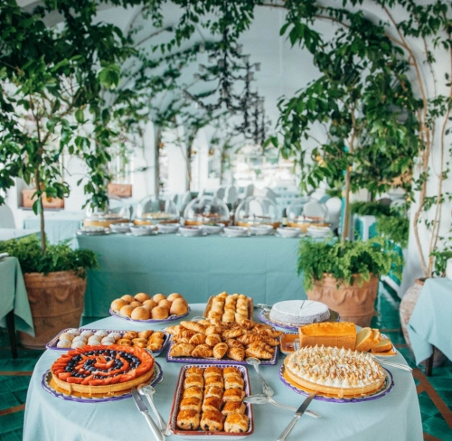 best breakfasts around the world; le sirenuse