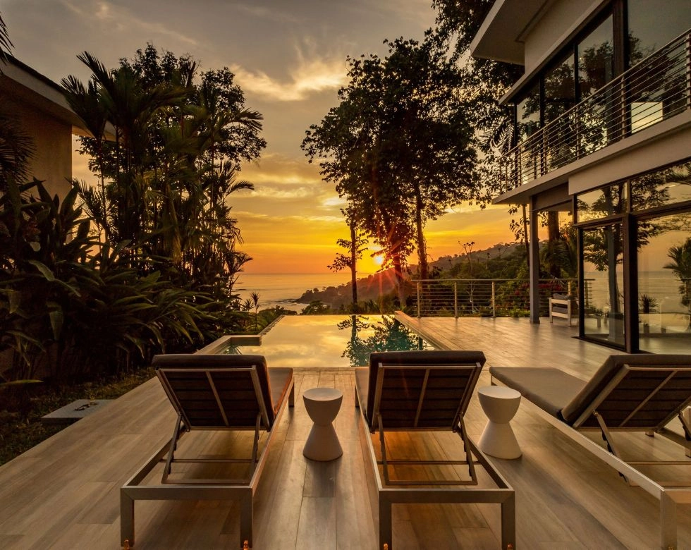 solo travel; hacienda Alta Gracia