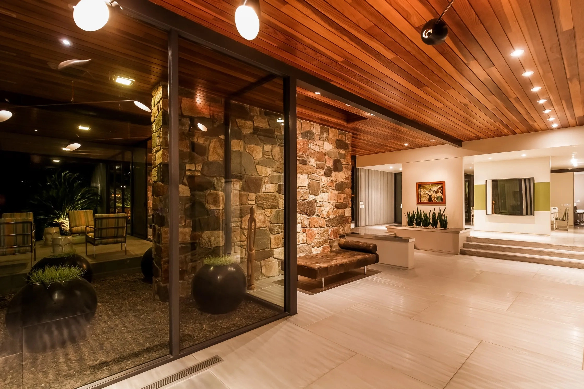 432 Hermosa entrance