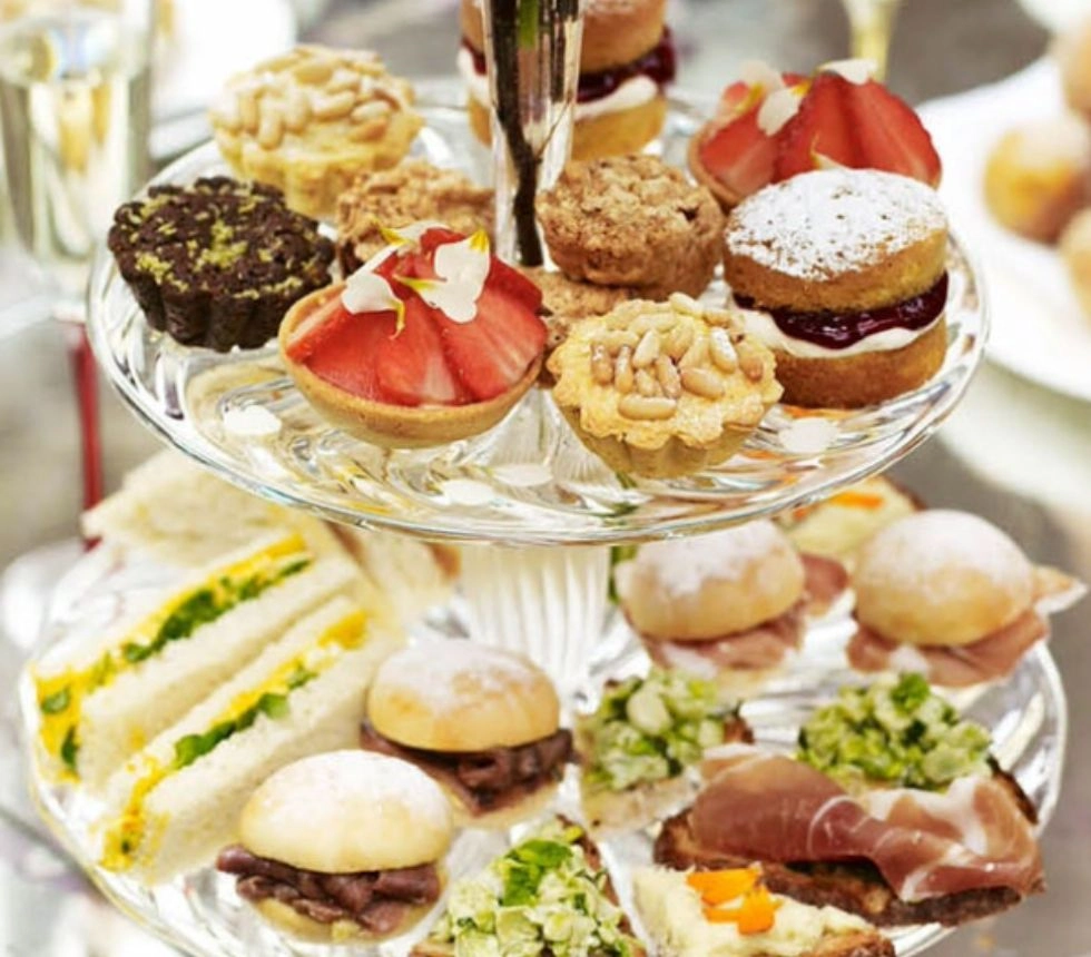 High Tea / Tea sandwiches
