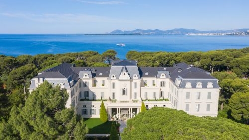 Where celebs vacation in France