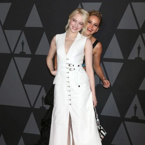 Emma Stone and Jennifer Lawrence