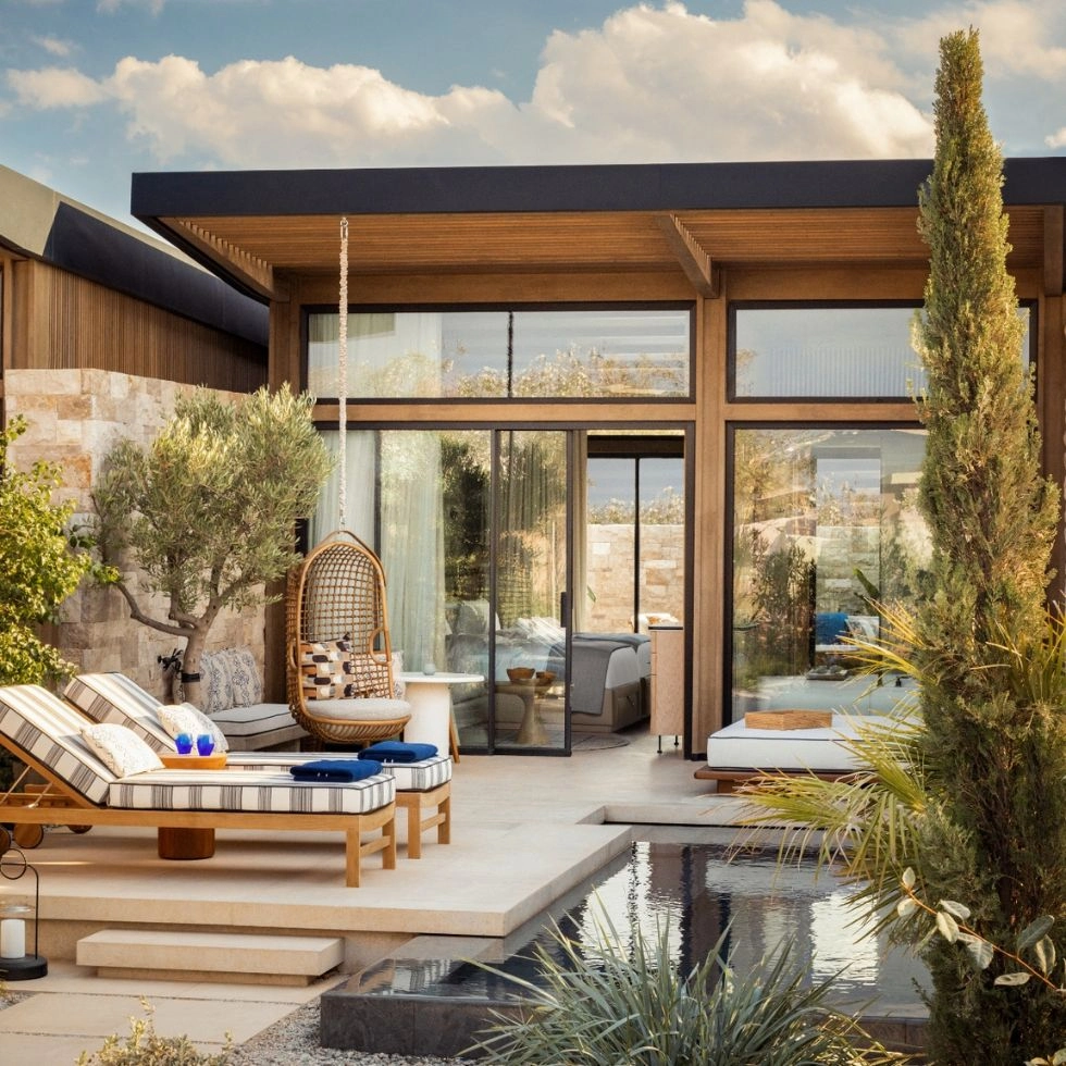 One Only Aesthesis Loungers