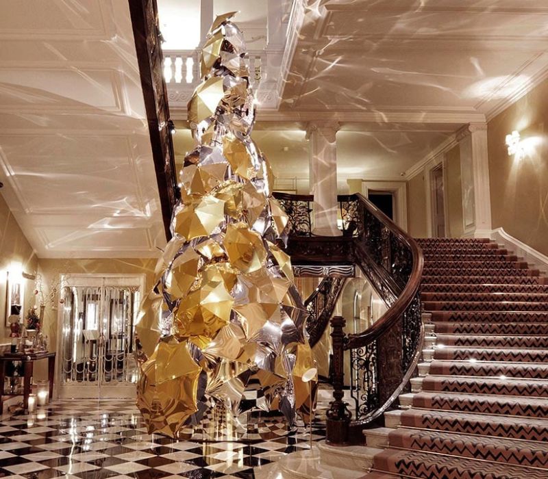 where to holiday it up claridges christmas tree