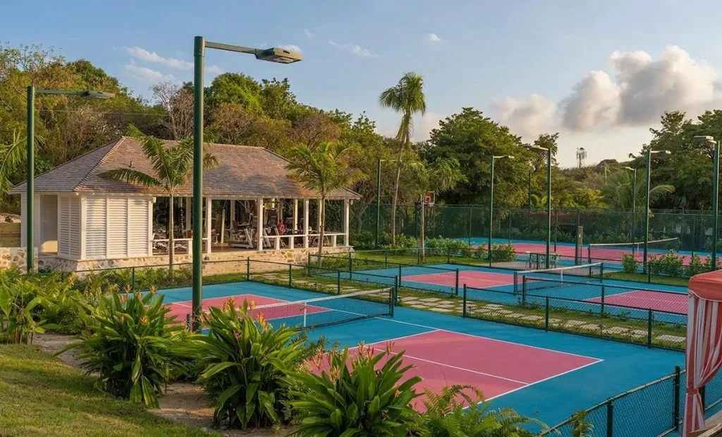 Coral Sands Inn & Cottages open-air-fitness