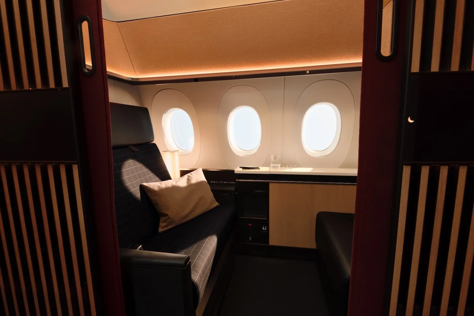 SWISS' New First Class Product Offers Utmost Privacy and Space